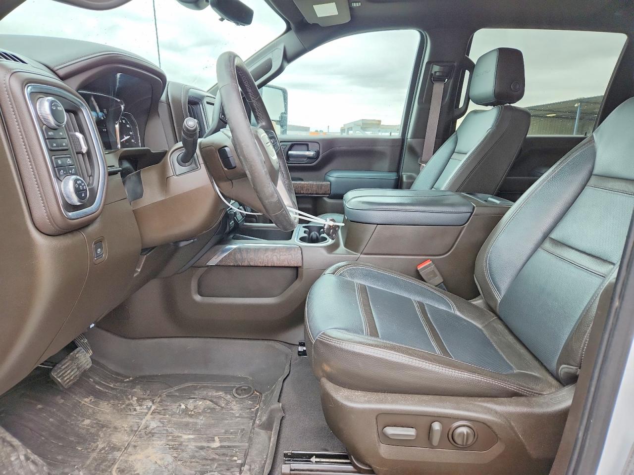 GMC SIERRA 2023 — 8
