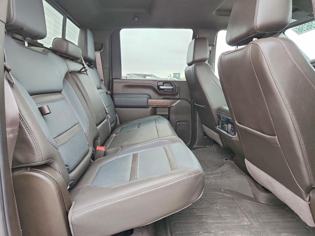 GMC SIERRA 2023 — 11