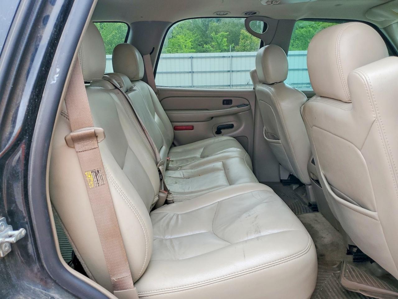 CHEVROLET TAHOE 2005 — 12