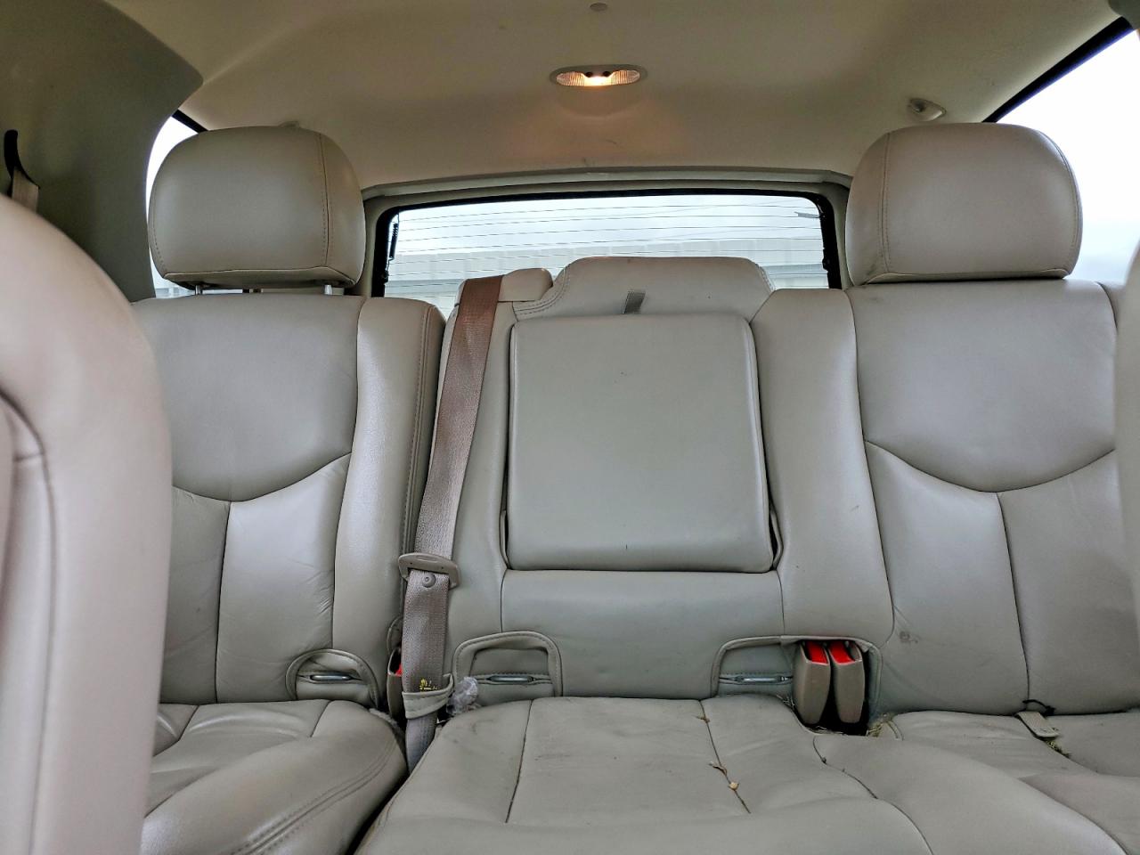 CHEVROLET TAHOE 2005 — 11