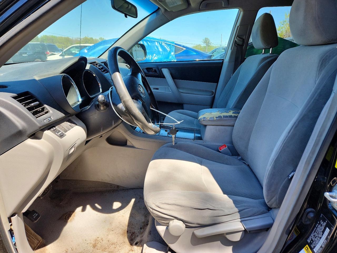 TOYOTA HIGHLANDER 2010 — 8