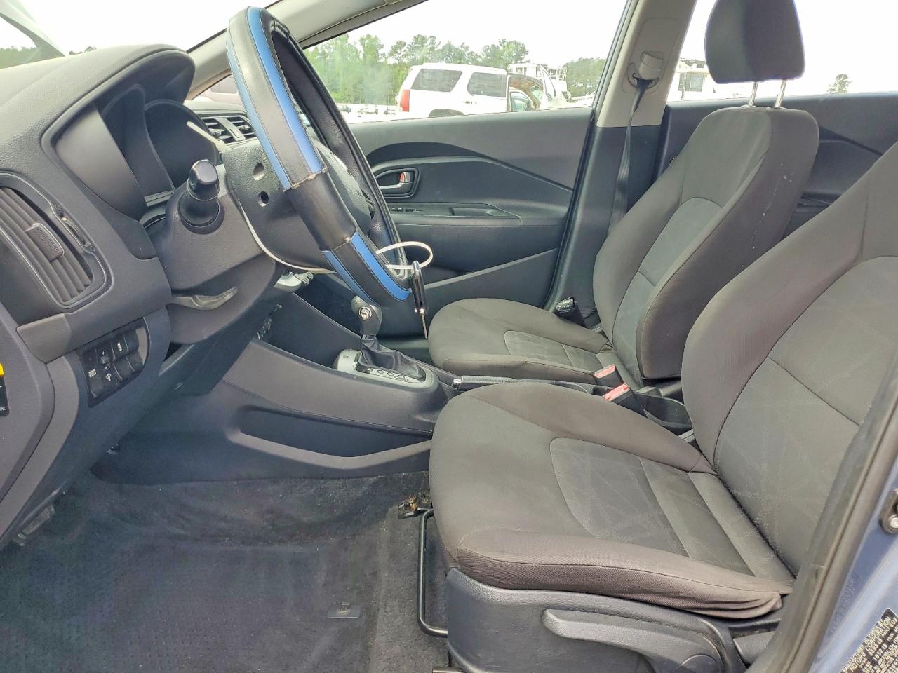 KIA RIO 2016 — 8