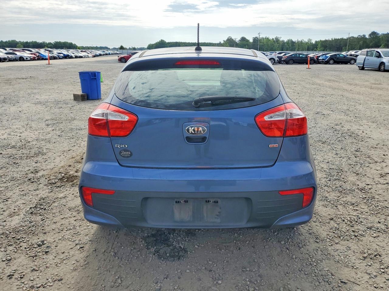 KIA RIO 2016 — 7