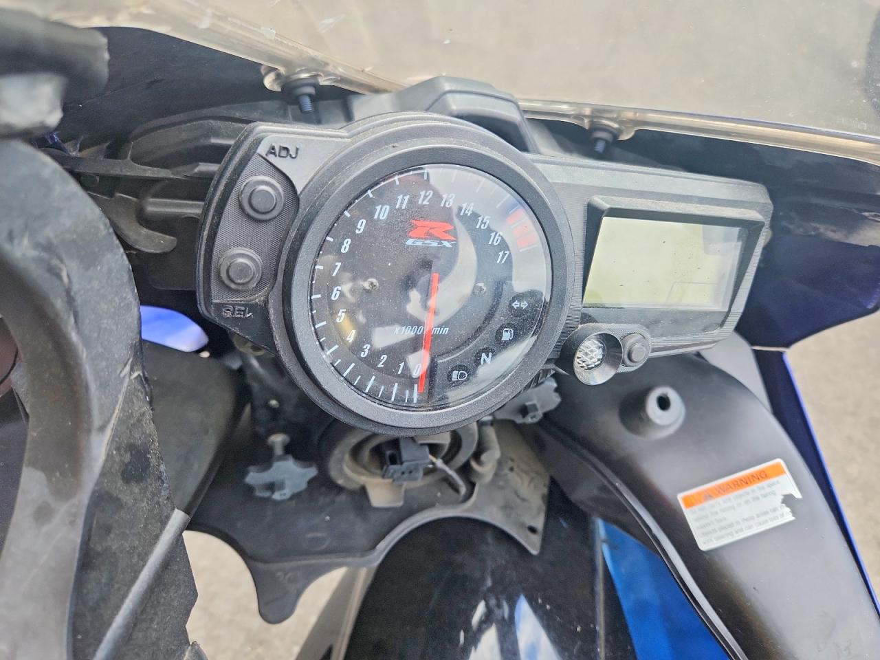 SUZUKI GSX-R600 2005 — 8