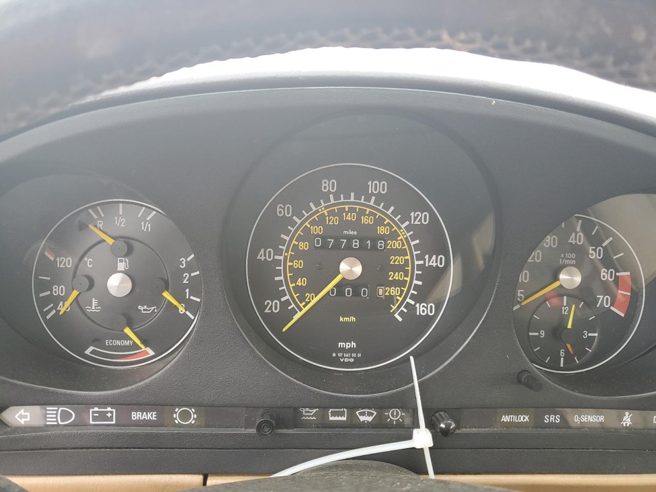 MERCEDES-BENZ 560 1987 — 10