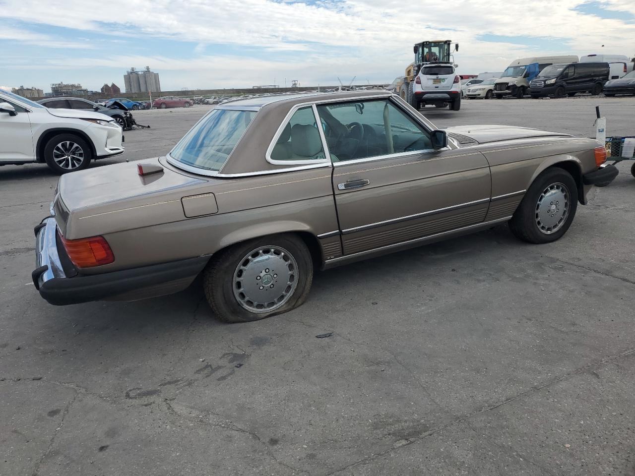 MERCEDES-BENZ 560 1987 — 4