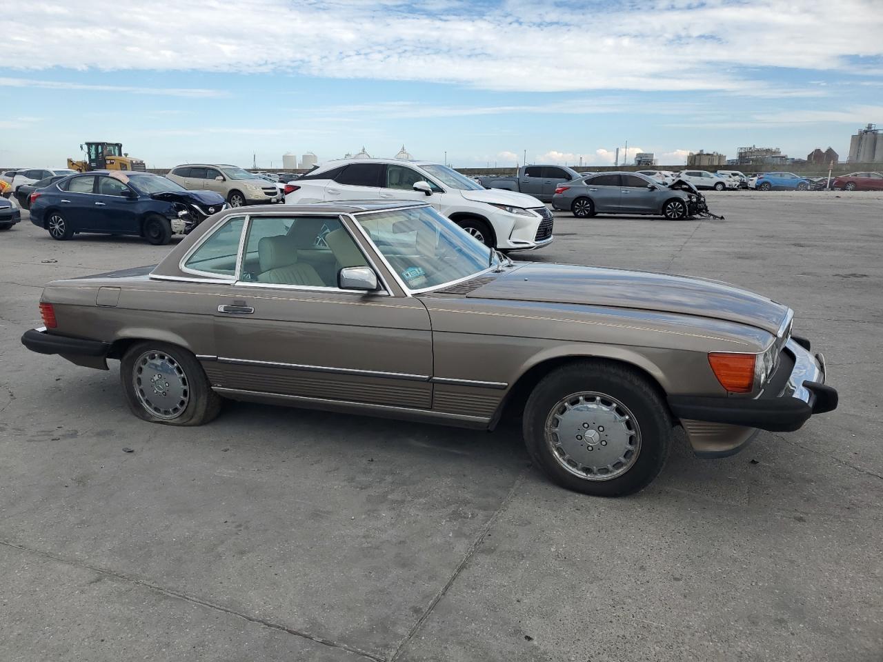 MERCEDES-BENZ 560 1987 — 5
