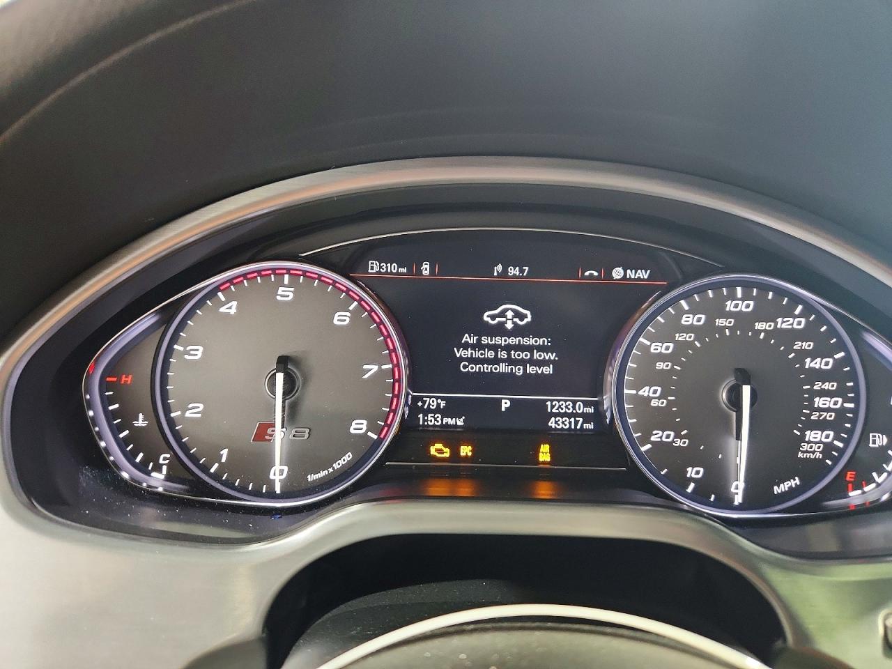 AUDI S8 2014 — 10