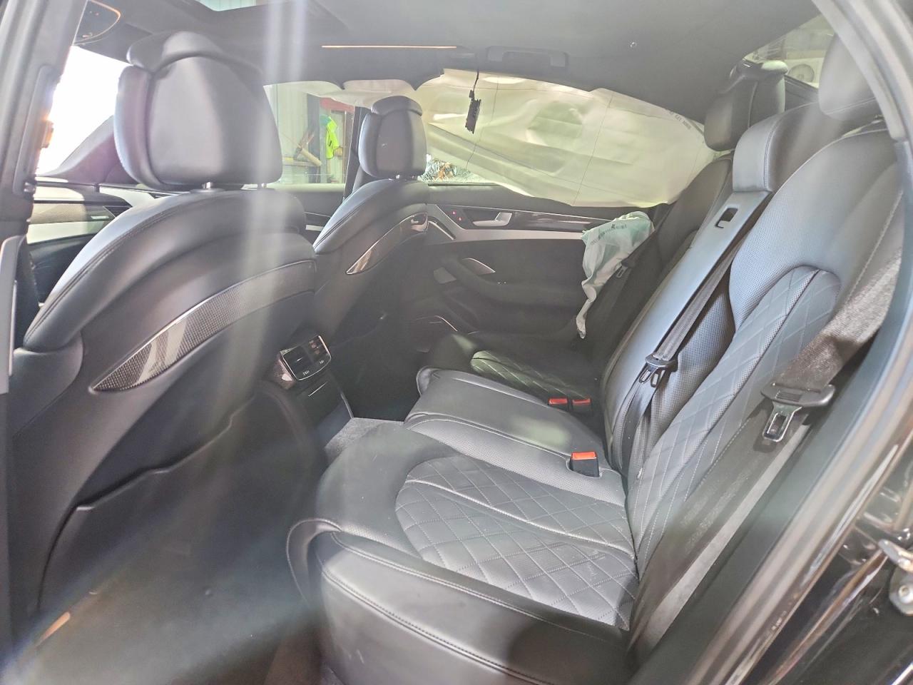 AUDI S8 2014 — 11