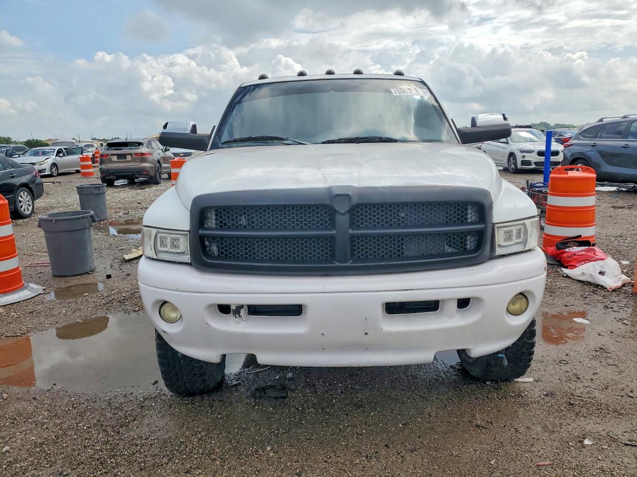 DODGE RAM 2500 2001 — 6