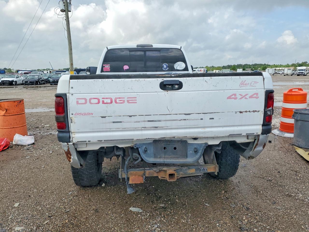 DODGE RAM 2500 2001 — 7