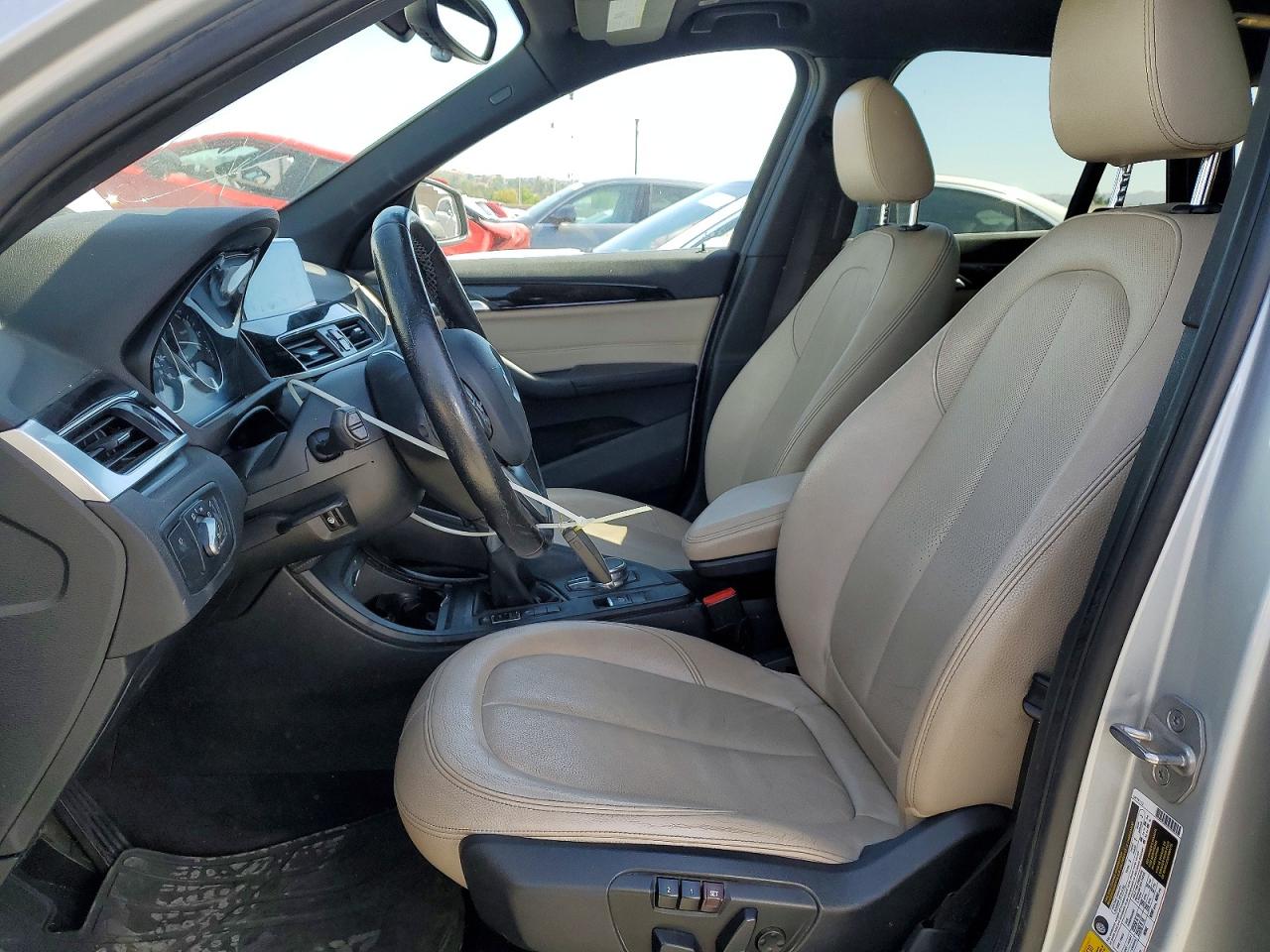 BMW X1 2018 — 8
