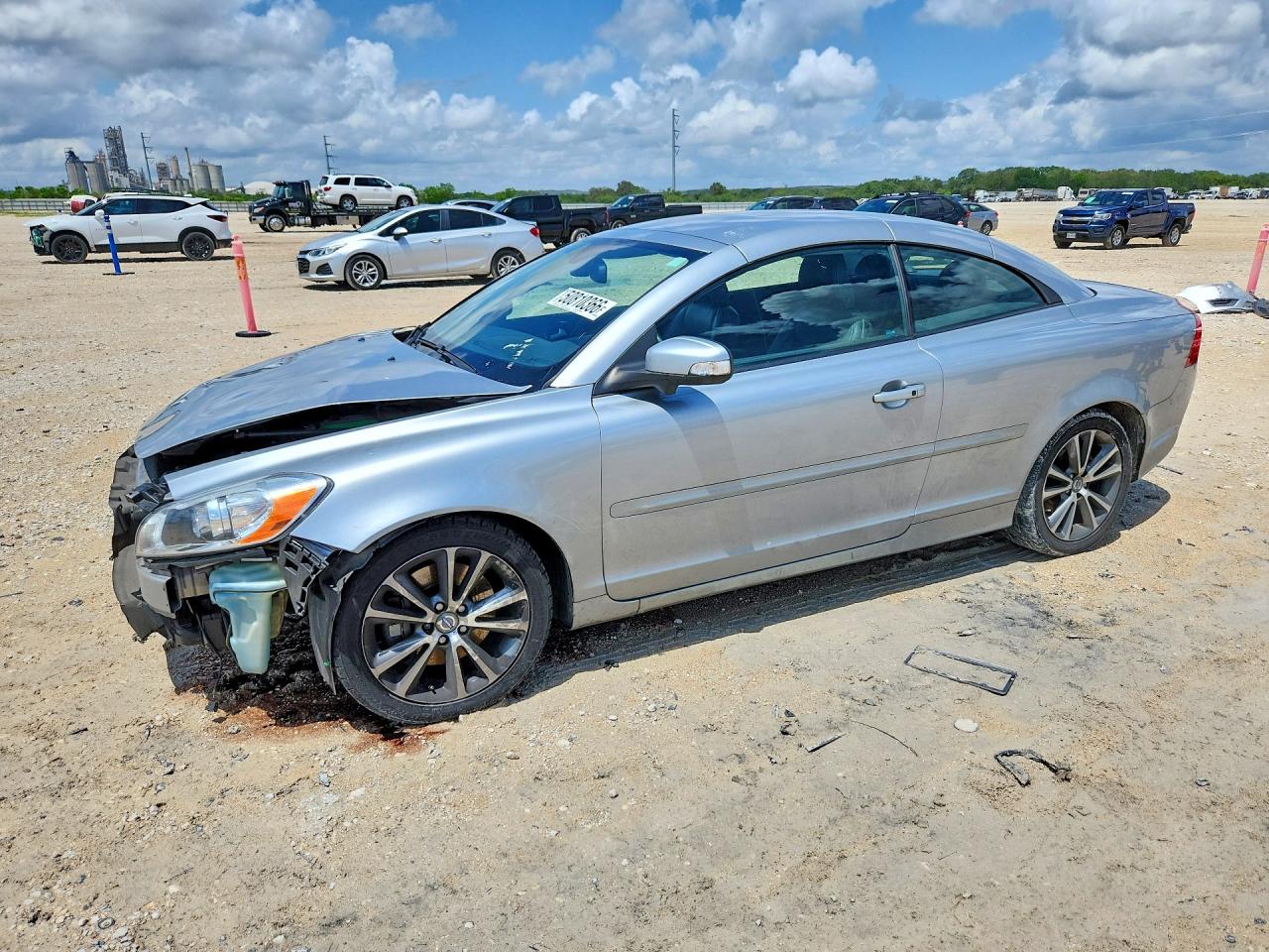 VOLVO C70 2012 — 2