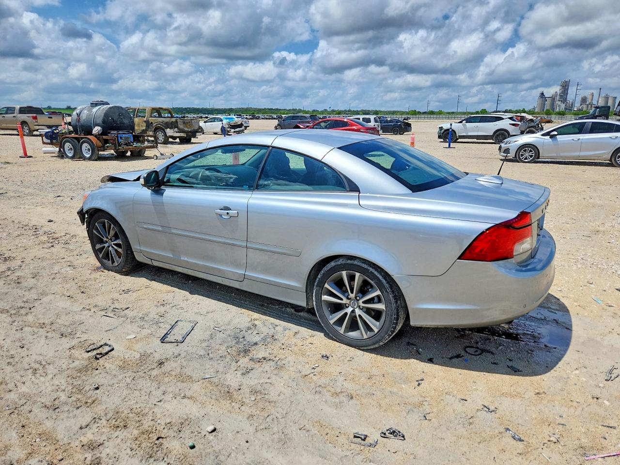 VOLVO C70 2012 — 3