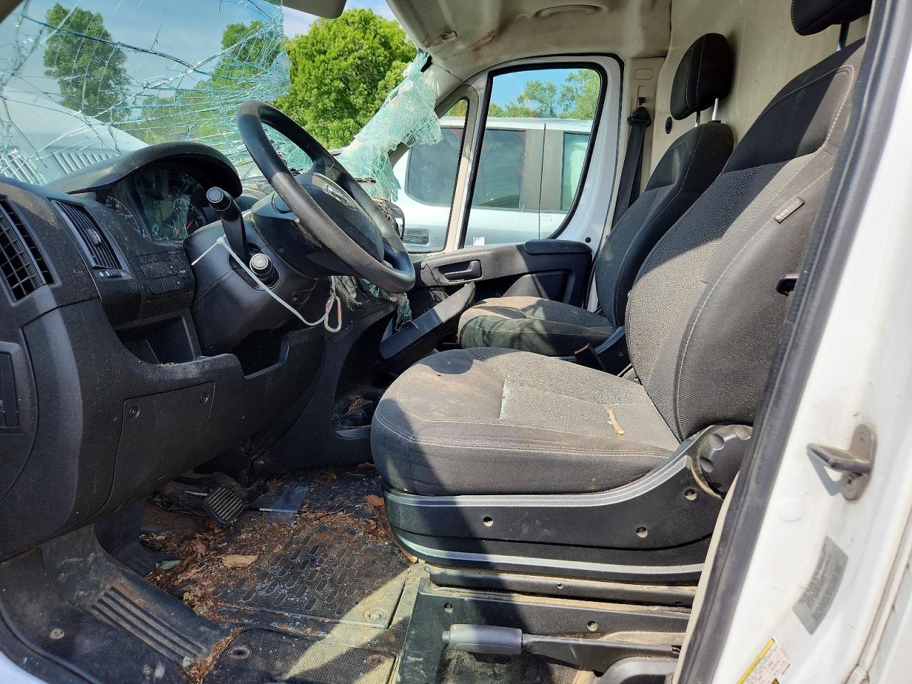 RAM PROMASTER 1500 2017 — 8