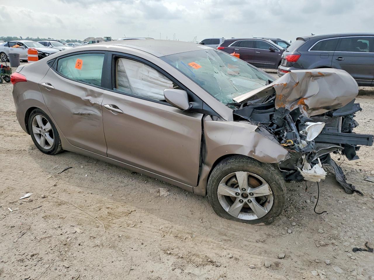 HYUNDAI ELANTRA 2012 — 5