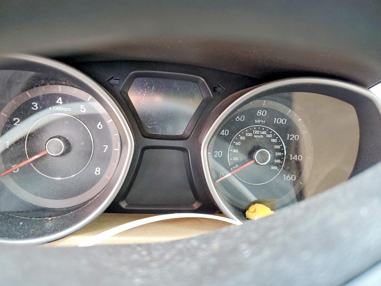 HYUNDAI ELANTRA 2012 — 10