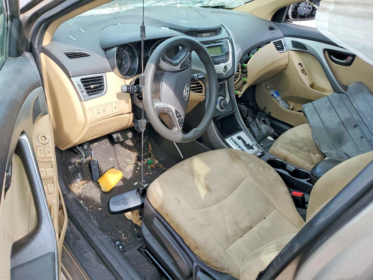 HYUNDAI ELANTRA 2012 — 9