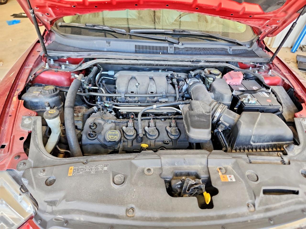 FORD TAURUS 2015 — 12