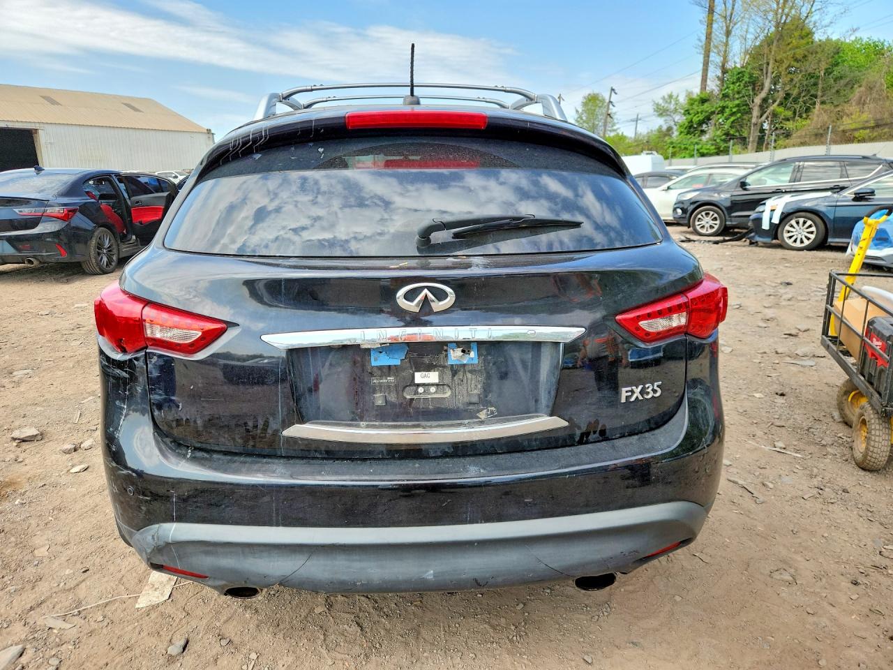 INFINITI FX35 2011 — 7
