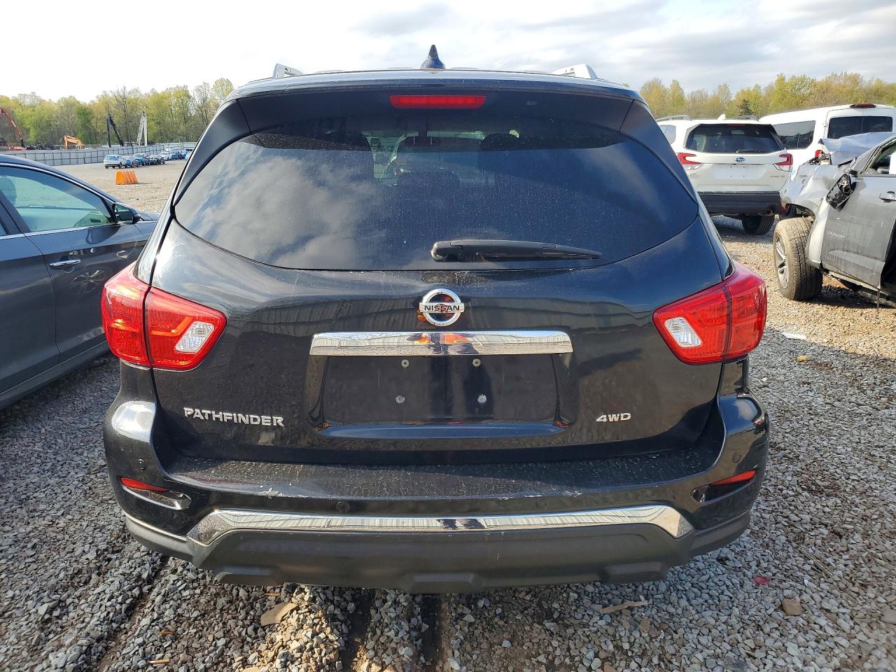 NISSAN PATHFINDER 2019 — 7