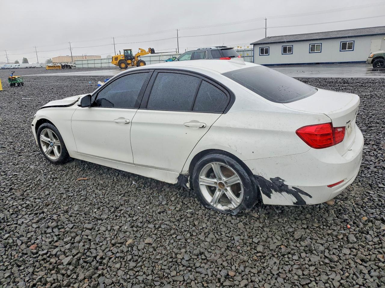 BMW 320 2014 — 3