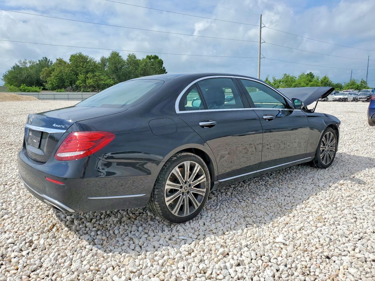 MERCEDES-BENZ E 2019 — 4
