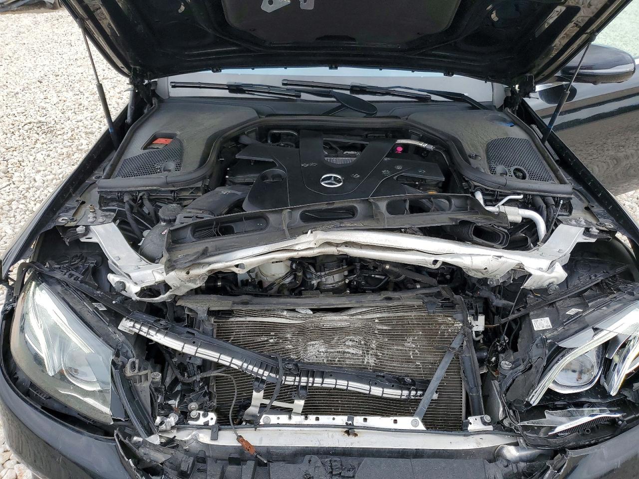 MERCEDES-BENZ E 2019 — 12