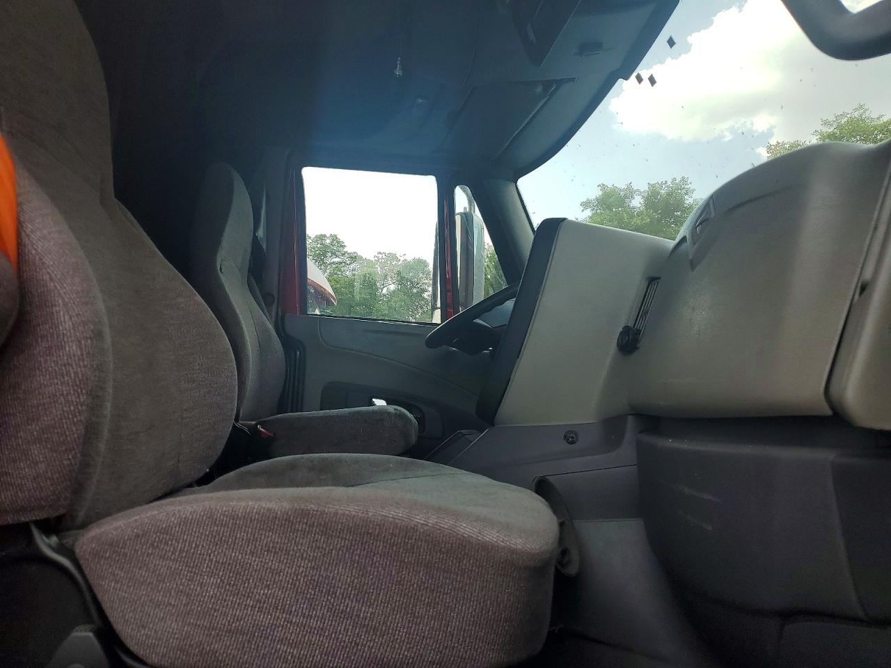 INTERNATIONAL PROSTAR 2017 — 6