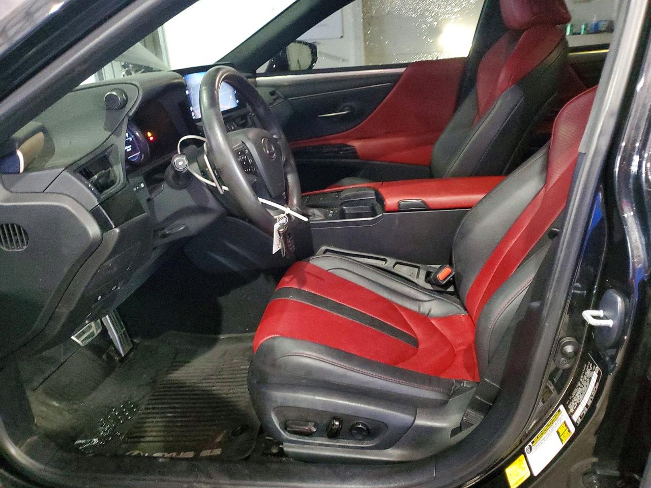 LEXUS ES 300H 2022 — 8