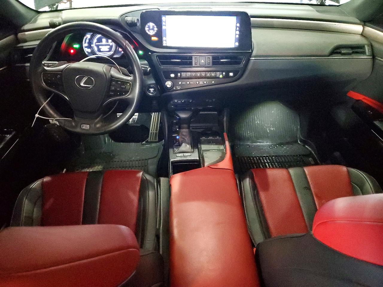 LEXUS ES 300H 2022 — 9