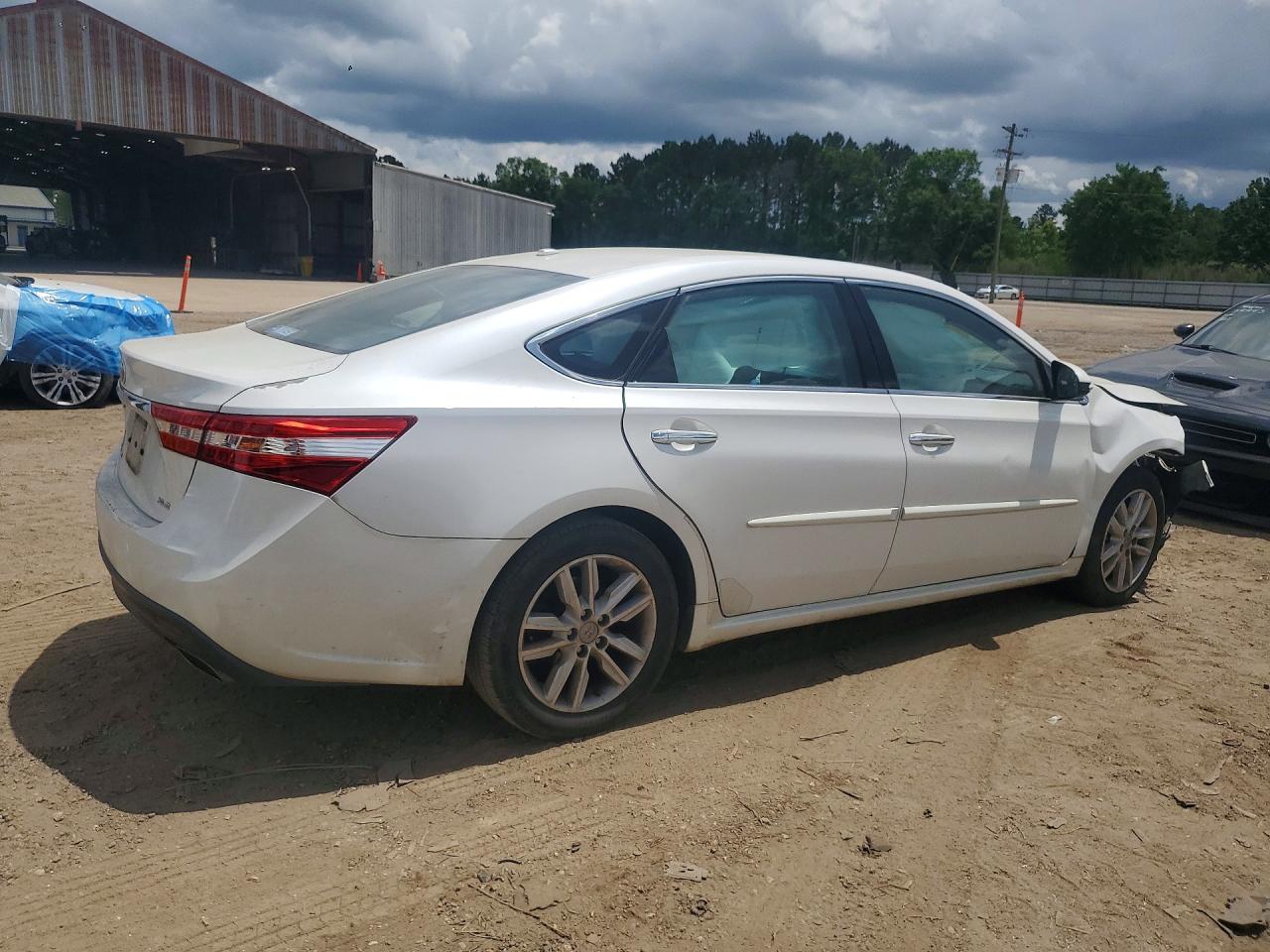 TOYOTA AVALON 2015 — 4