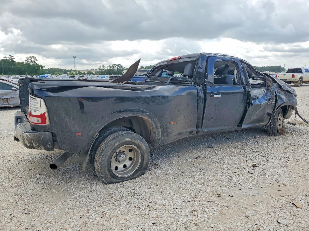 RAM 3500 2015 — 4