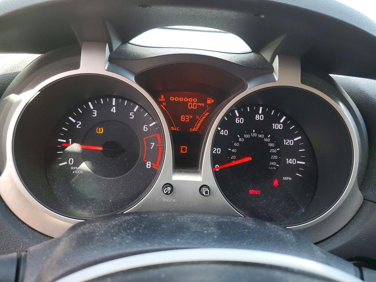 NISSAN JUKE 2013 — 10