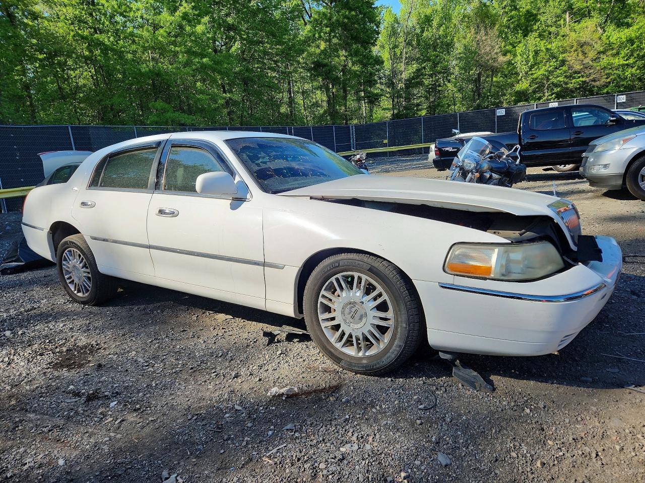 LINCOLN TOWN CAR 2006 — 5