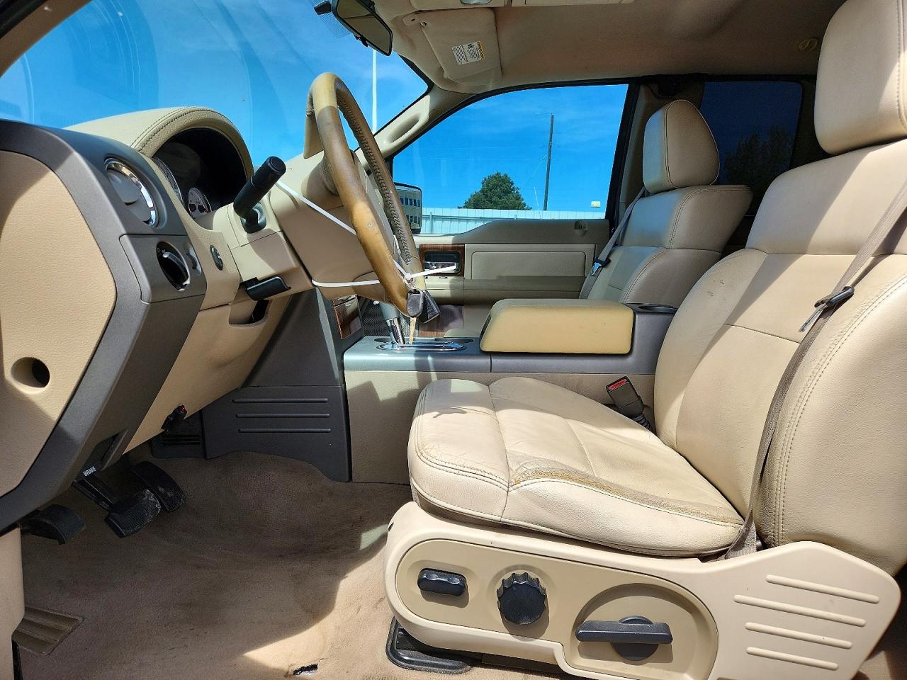 FORD F150 2004 — 8