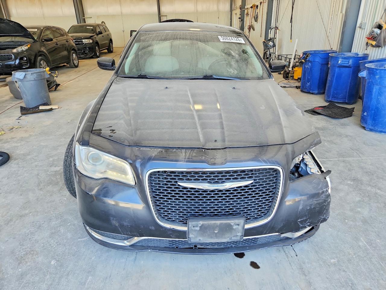 CHRYSLER 300 2015 — 6