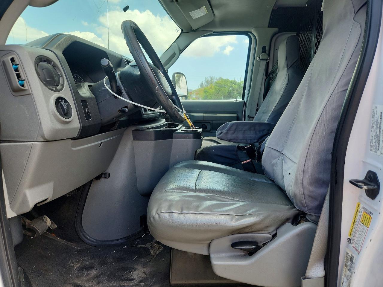 FORD ECONOLINE 2013 — 8