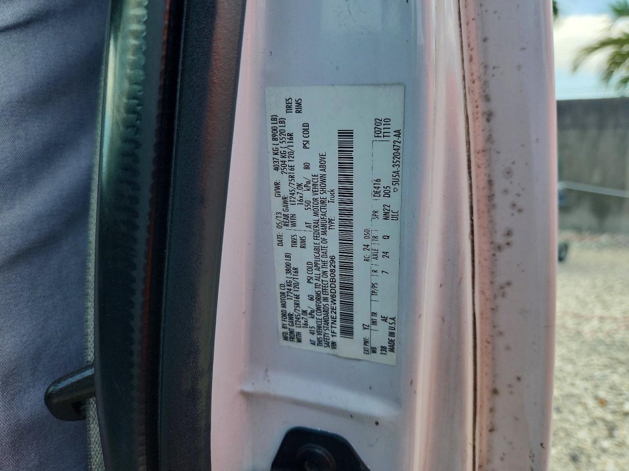 FORD ECONOLINE 2013 — 13