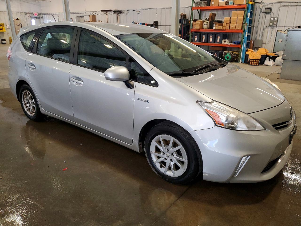 TOYOTA PRIUS V 2012 — 5