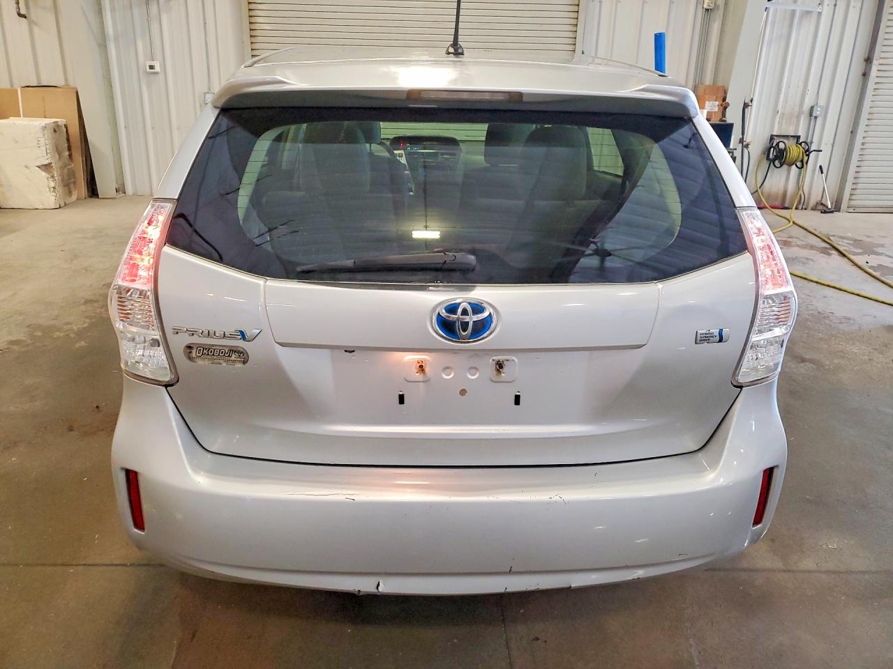 TOYOTA PRIUS V 2012 — 7