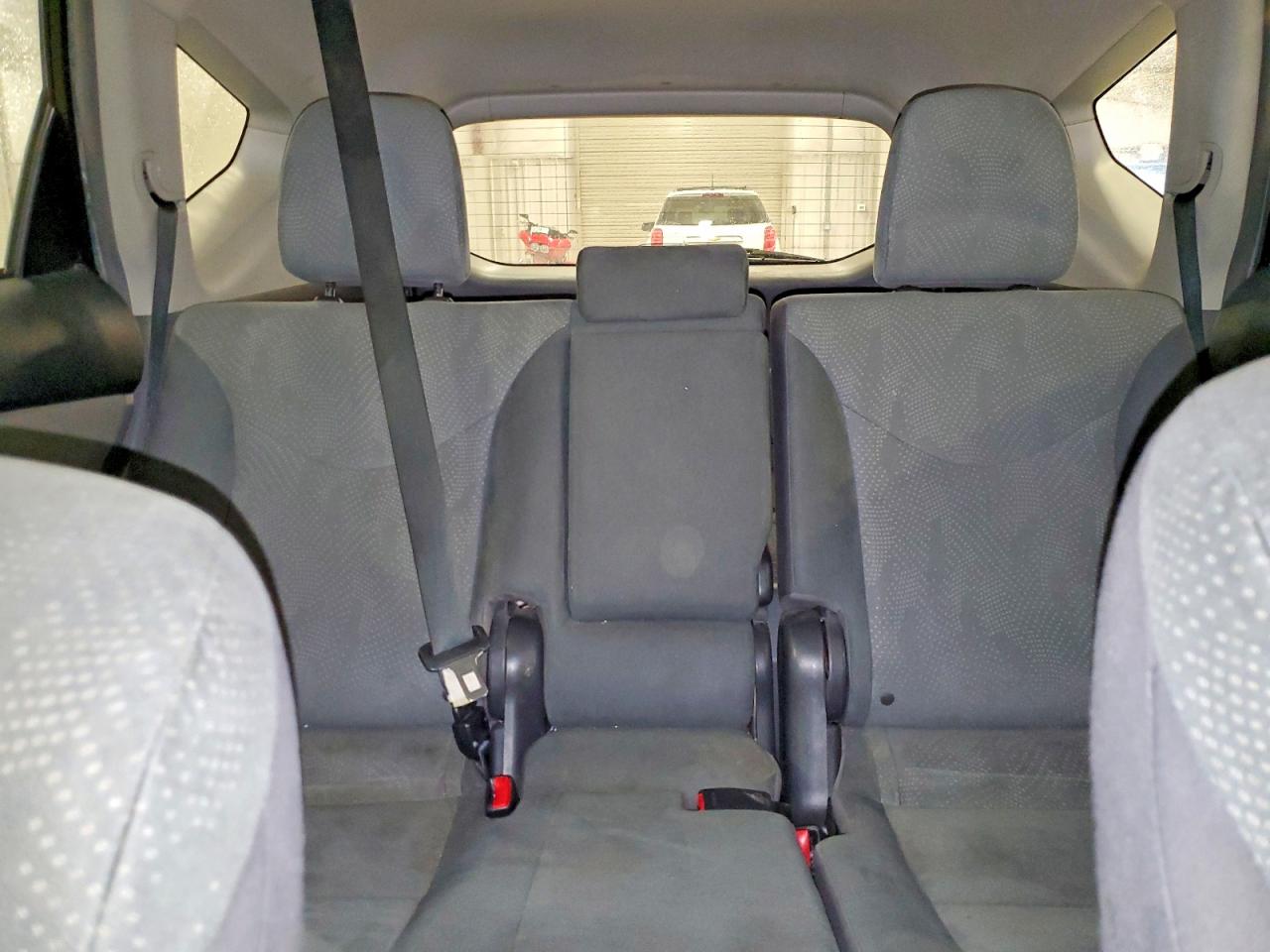 TOYOTA PRIUS V 2012 — 11