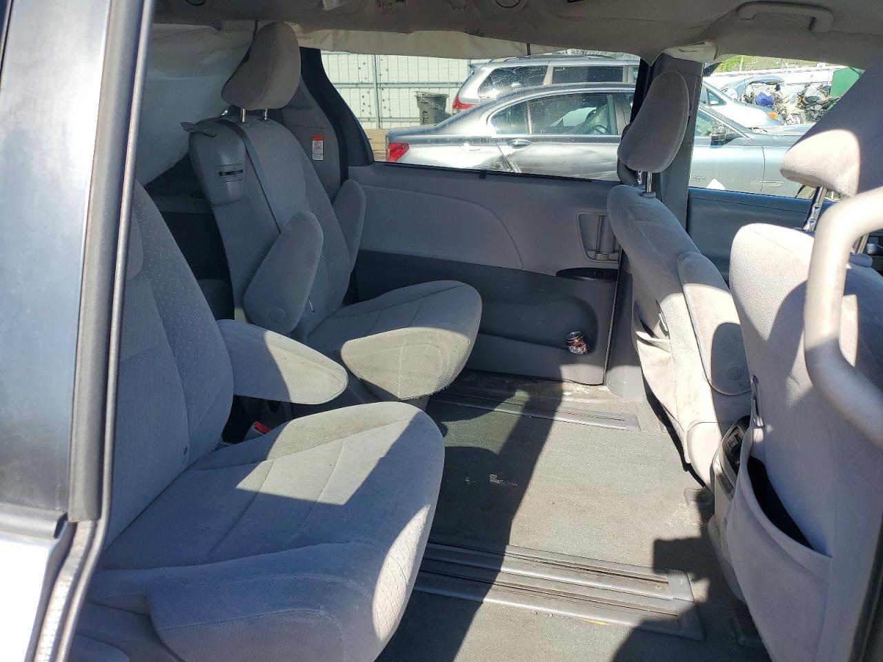 TOYOTA SIENNA 2020 — 12