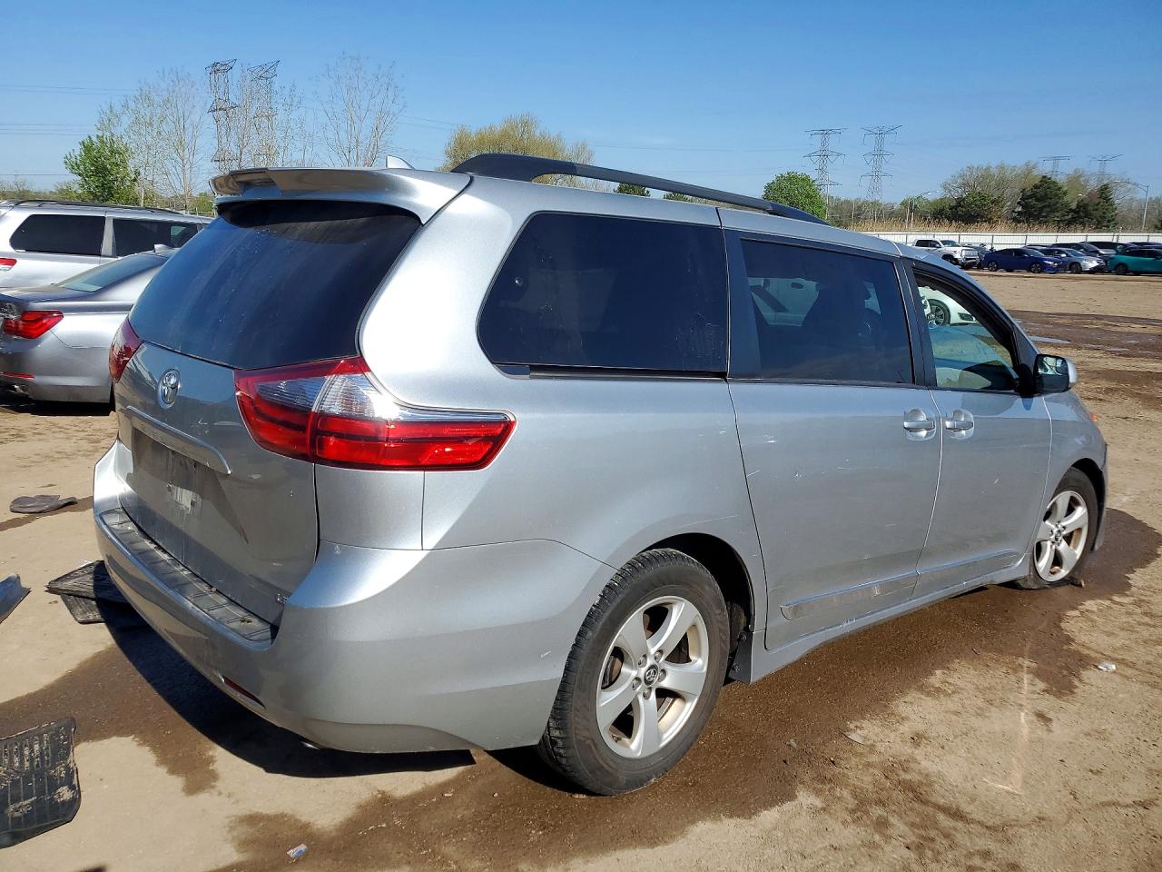 TOYOTA SIENNA 2020 — 4