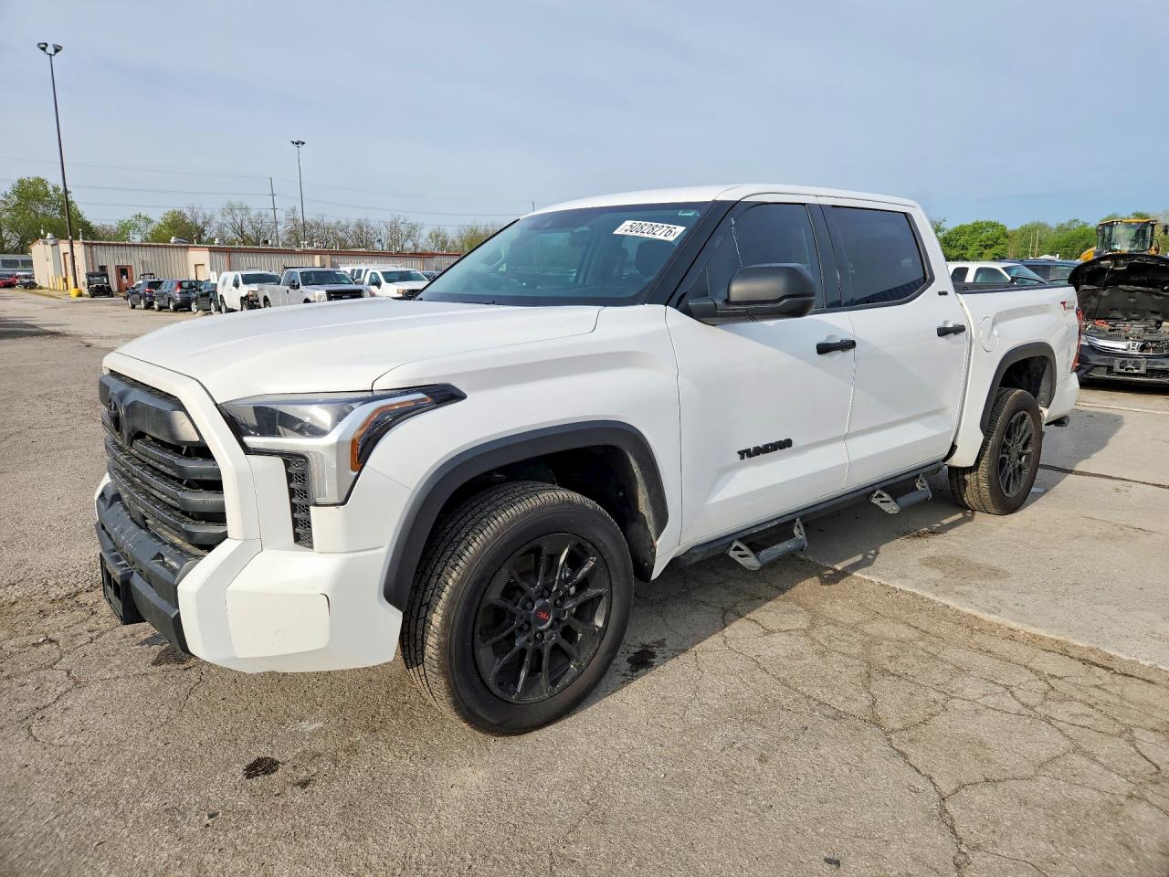 TOYOTA TUNDRA 2023 — 2