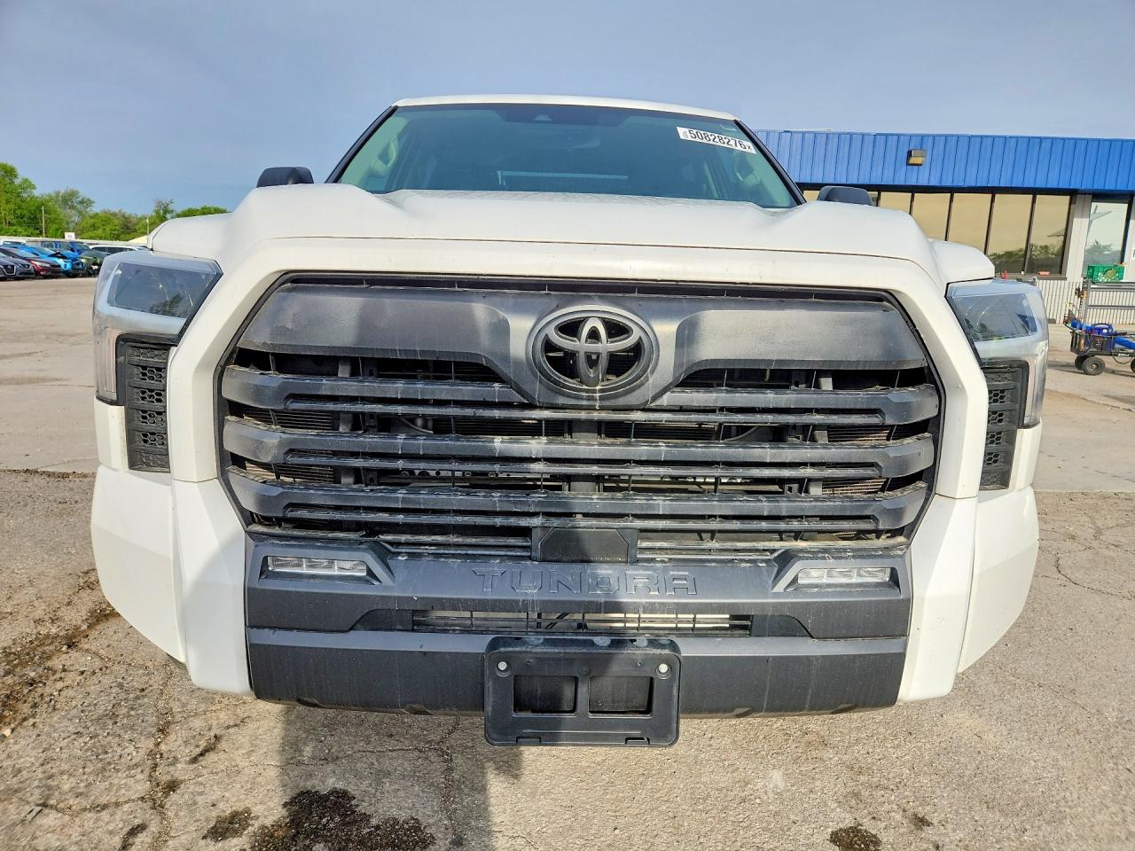 TOYOTA TUNDRA 2023 — 6
