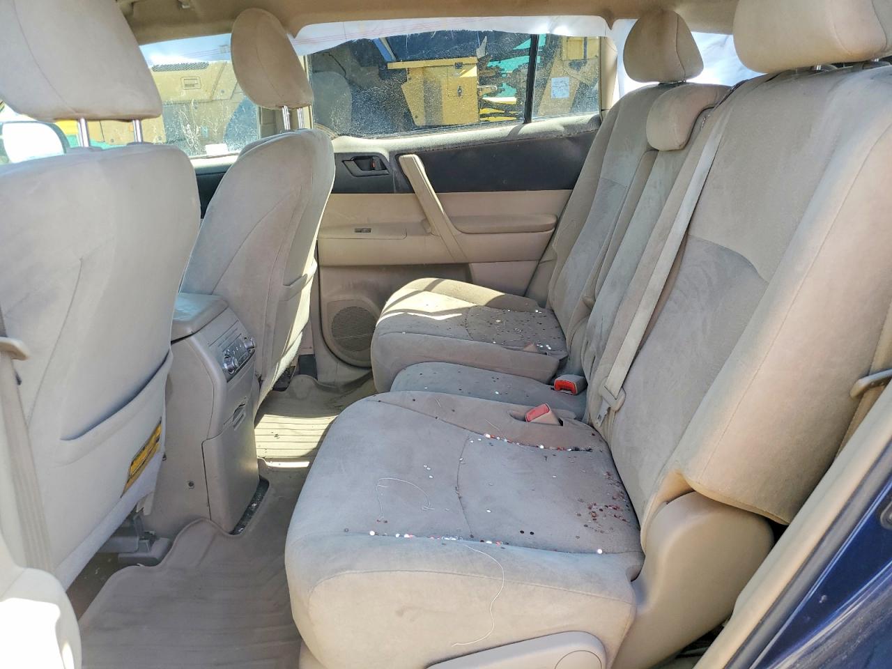 TOYOTA HIGHLANDER 2011 — 11