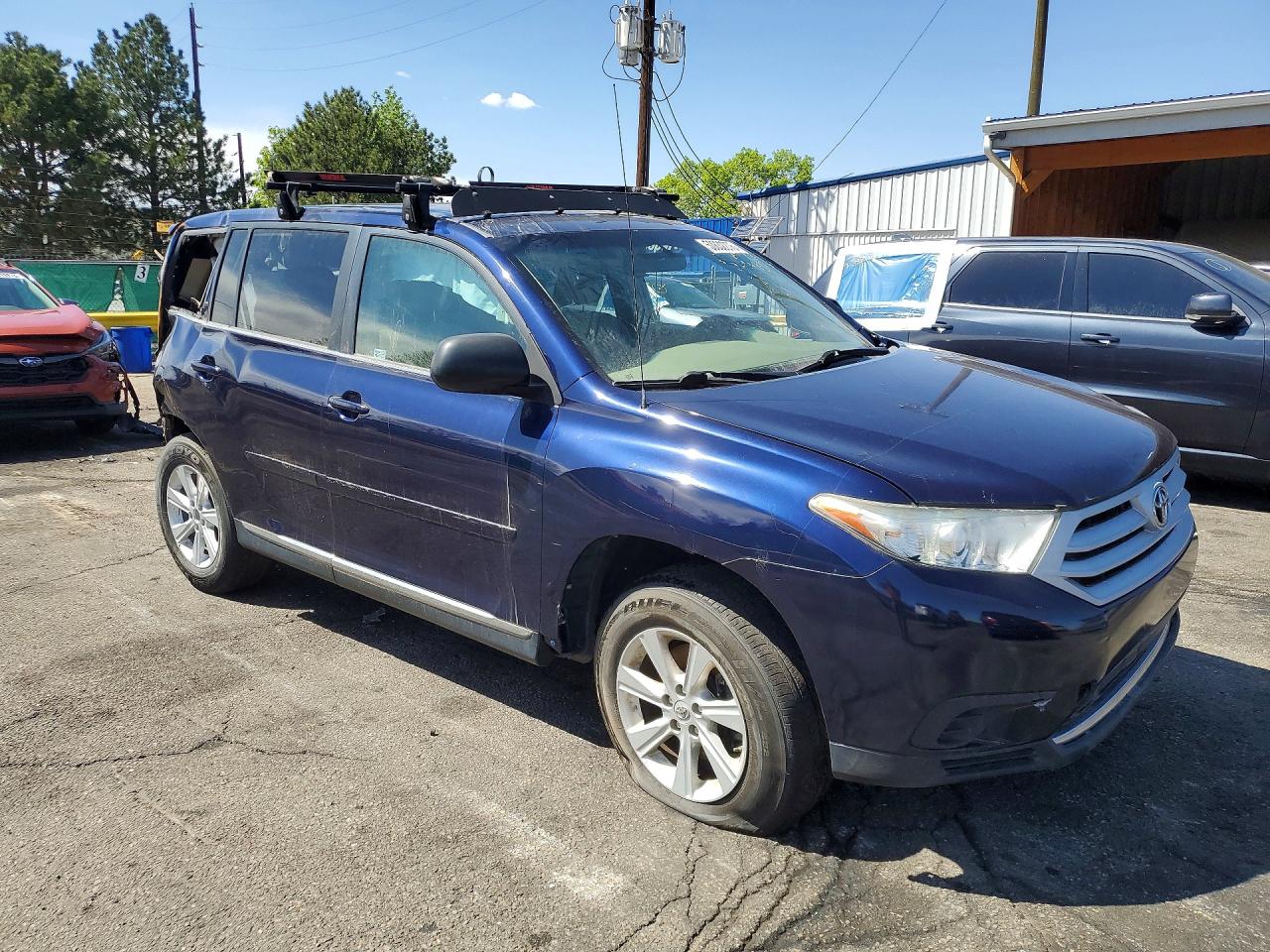TOYOTA HIGHLANDER 2011 — 5