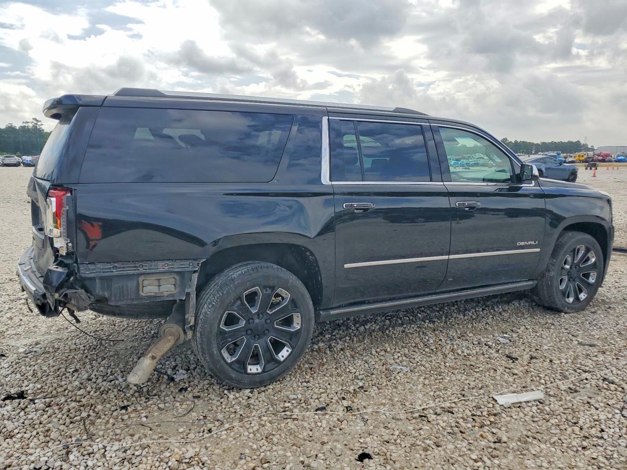 GMC YUKON XL 2019 — 4
