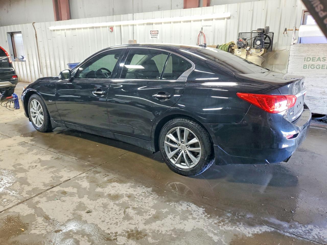 INFINITI Q50 2017 — 3